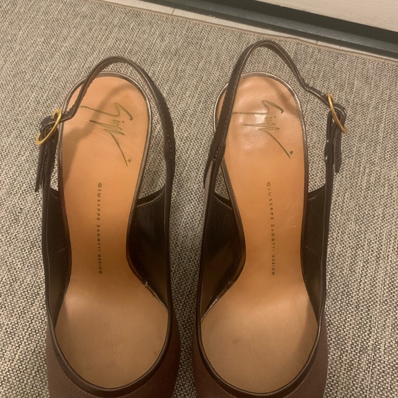 Giuseppe Zanotti Viv 100 Ritter Silk Caged Geometrical Gold Heels Size 39/5 - Picture 8 of 15